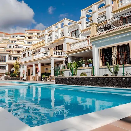 Family Apartment Ocean & Mountain Views & Heated Pool * Costa Adeje (Tenerife)